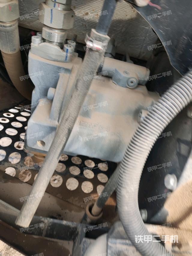 液壓泵室(大件艙室) 液壓泵室(大件艙室)