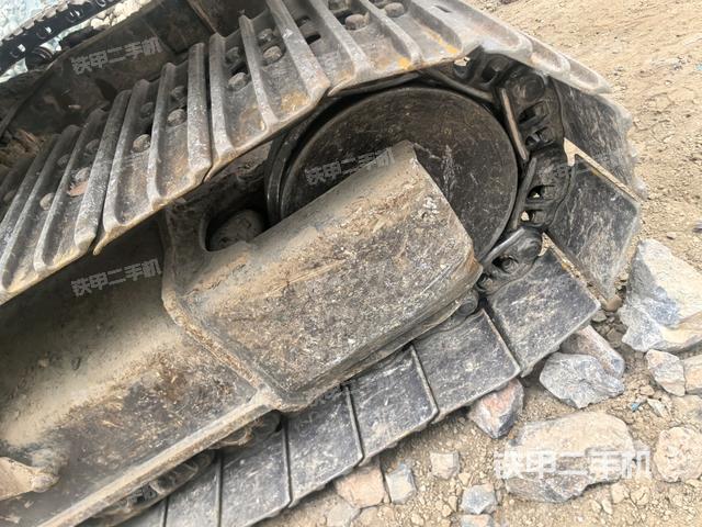 左导向轮(行走机构) 左导向轮(行走机构)