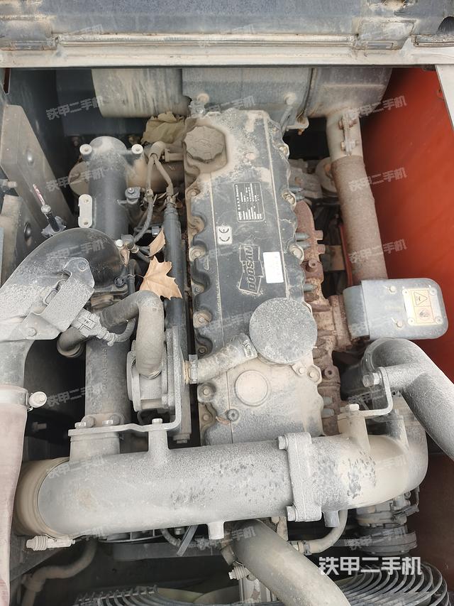 發(fā)動(dòng)機(jī)整體俯視(整機(jī)外觀) 發(fā)動(dòng)機(jī)整體俯視(整機(jī)外觀)