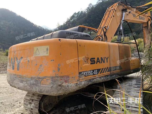 整機右后45°（整機外觀）