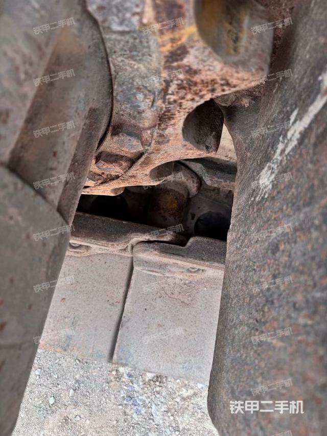 右側(cè)行走馬達(dá)蓋板（行走機(jī)構(gòu)）