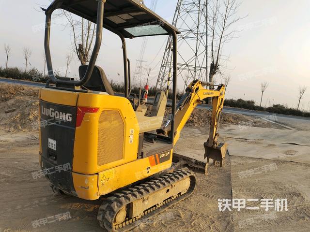 右后45(整機(jī)外觀) 右后45(整機(jī)外觀)
