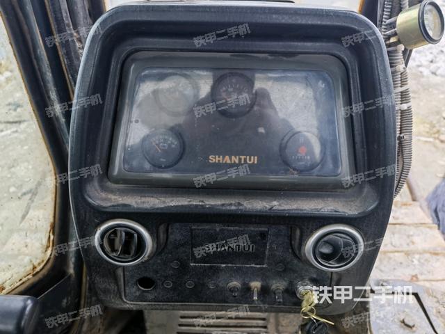 儀表盤全景（推土機(jī)駕駛室）