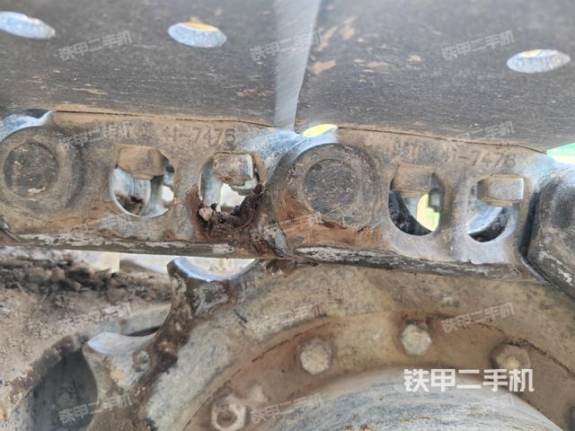 右側行走馬達蓋板(行走機構) 右側行走馬達蓋板(行走機構)