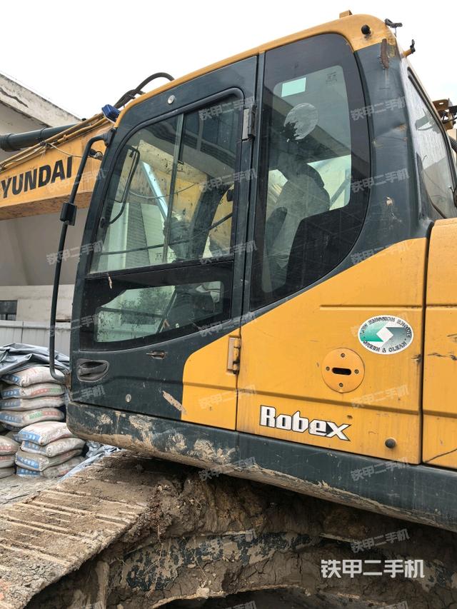 座椅左側控制臺/音響/含左手柄（駕駛室部分）