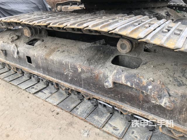 左侧行走马达盖板(行走机构) 左侧行走马达盖板(行走机构)