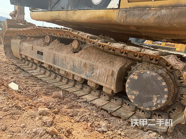 單側(cè)履帶整體（整機外觀）