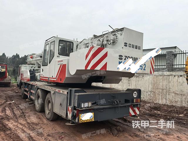 左后45度（汽車(chē)起重機(jī)外觀）