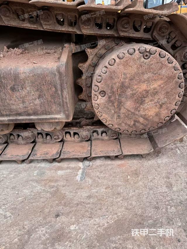 左驅(qū)動(dòng)輪（行走機(jī)構(gòu)）