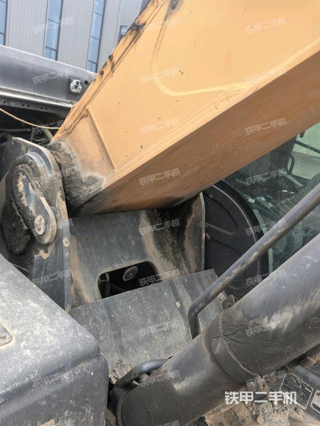 大臂根部 斜视(工作和回转装置) 大臂根部 斜视(工作和回转装置)