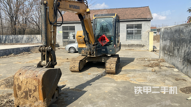 现代R 60VS挖掘机