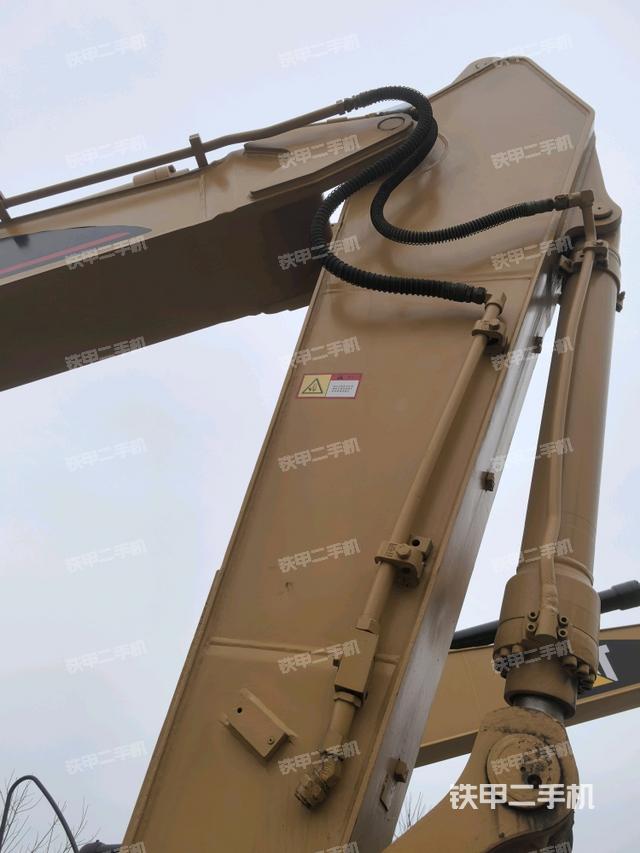 小臂整體左后（工作和回轉(zhuǎn)裝置）