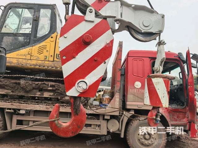 主副吊鉤（汽車(chē)起重機(jī)其他部件展示）