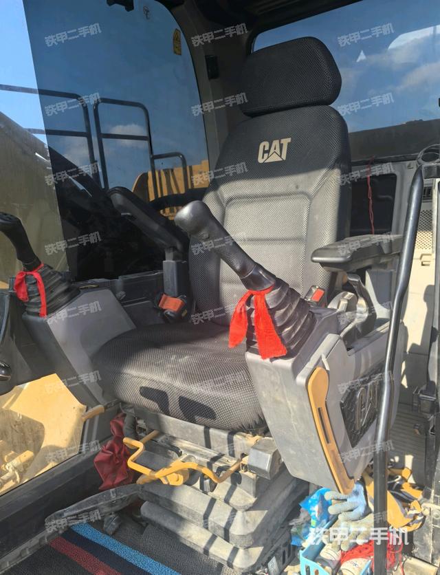 駕駛室整體（整機(jī)外觀）