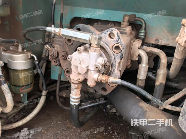 液壓泵斜45?左（大件艙室）