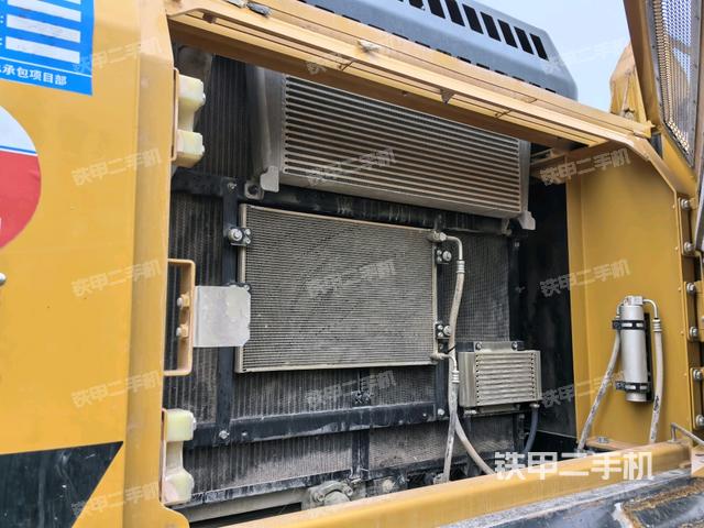 散熱器正面（大件艙室）