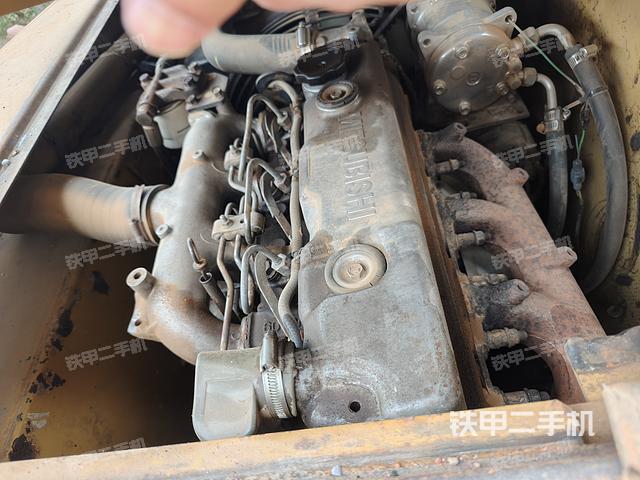 發(fā)動機整體俯視(整機外觀) 發(fā)動機整體俯視(整機外觀)