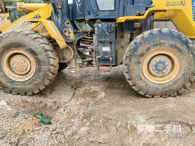 發(fā)動(dòng)機(jī)右側(cè)（整機(jī)外觀及大件）