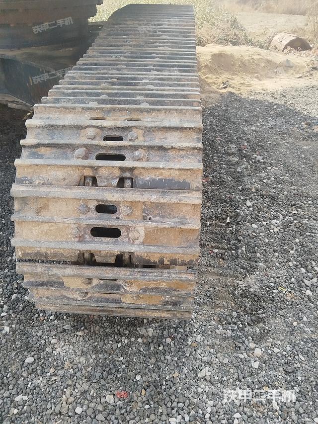 单侧履带整体（整机外观）