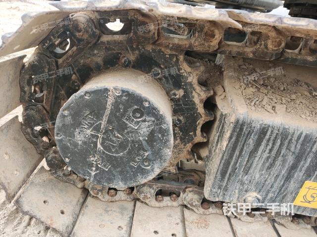 左驅(qū)動(dòng)輪（行走機(jī)構(gòu)）