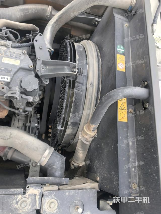 水箱+风扇特写(上车部件) 水箱+风扇特写(上车部件)