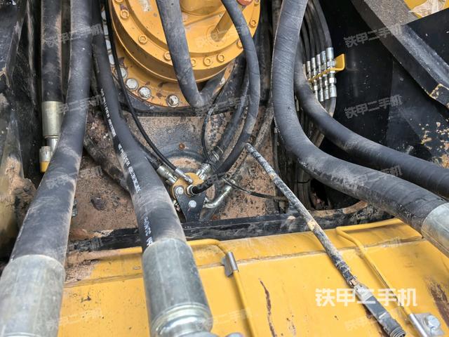 回轉(zhuǎn)馬達(dá)（上車部件）