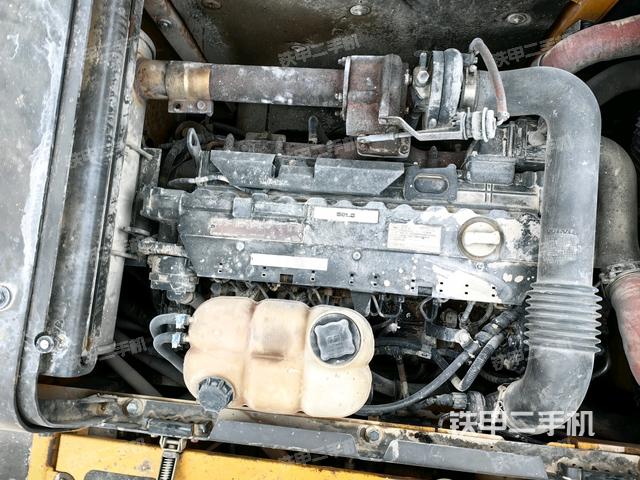 發(fā)動(dòng)機(jī)室(上車(chē)部件) 發(fā)動(dòng)機(jī)室(上車(chē)部件)