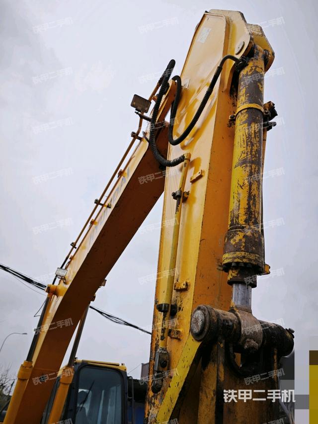 小臂整體右前（工作和回轉(zhuǎn)裝置）