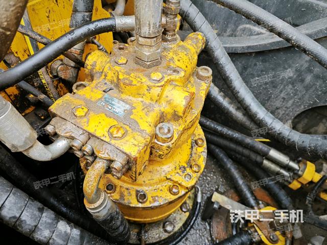 回轉(zhuǎn)馬達(dá)（上車部件）