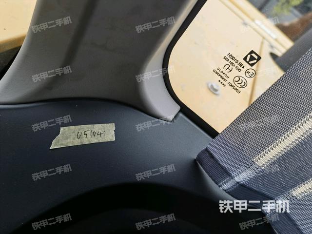 后窗玻璃角標(駕駛室部分) 后窗玻璃角標(駕駛室部分)
