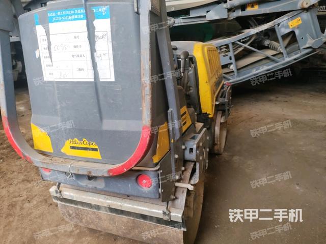 左后45°（壓路機(jī)整機(jī)外觀）