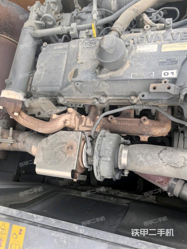 气门室盖螺丝特写(上车部件) 气门室盖螺丝特写(上车部件)