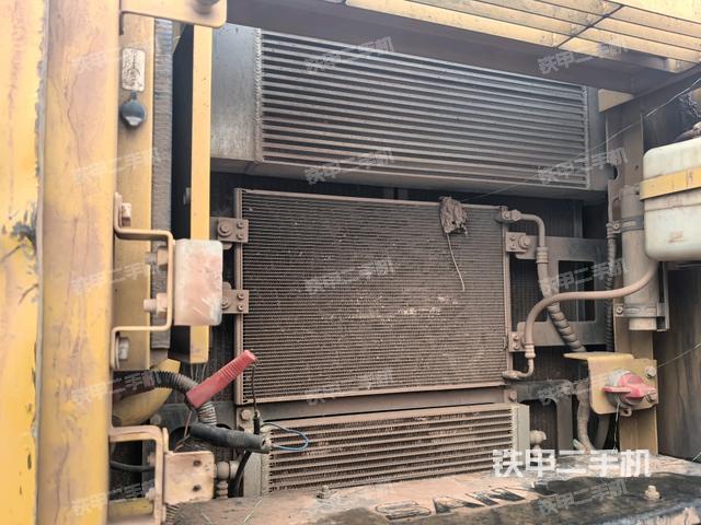 液壓泵斜45?左(大件艙室) 液壓泵斜45?左(大件艙室)