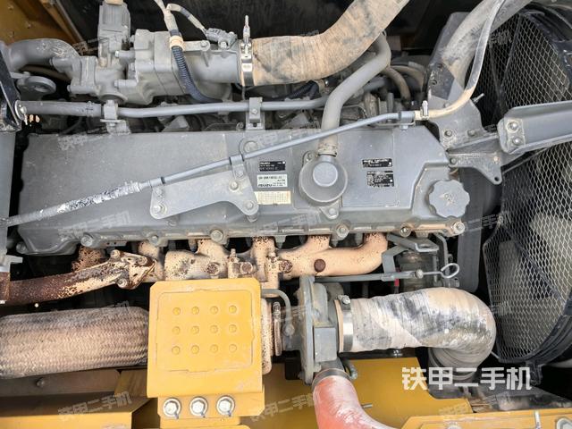 氣門室蓋螺絲特寫（上車部件）