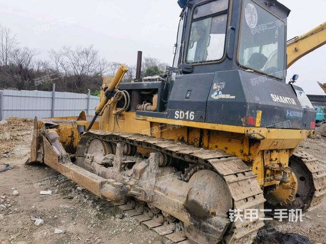 左后45°（推土機(jī)整車外觀）