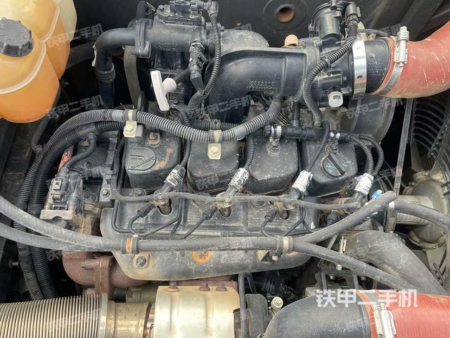 發(fā)動機室(上車部件) 發(fā)動機室(上車部件)