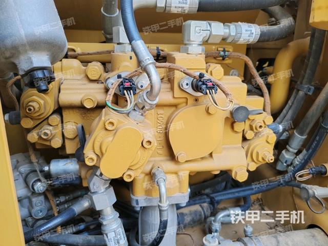 電瓶(大件艙室) 電瓶(大件艙室)