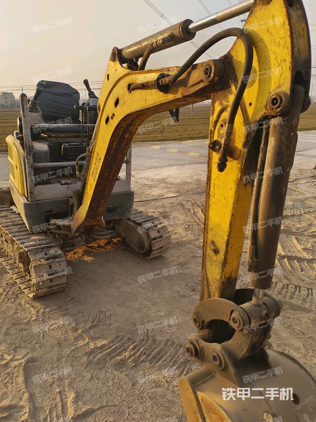 小臂整體左后（工作和回轉(zhuǎn)裝置）