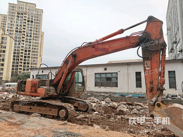 右前45(整機(jī)外觀) 右前45(整機(jī)外觀)