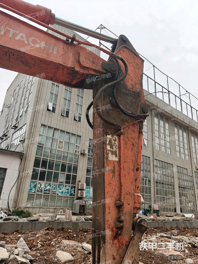 大臂根部?斜視(工作和回轉(zhuǎn)裝置) 大臂根部?斜視(工作和回轉(zhuǎn)裝置)