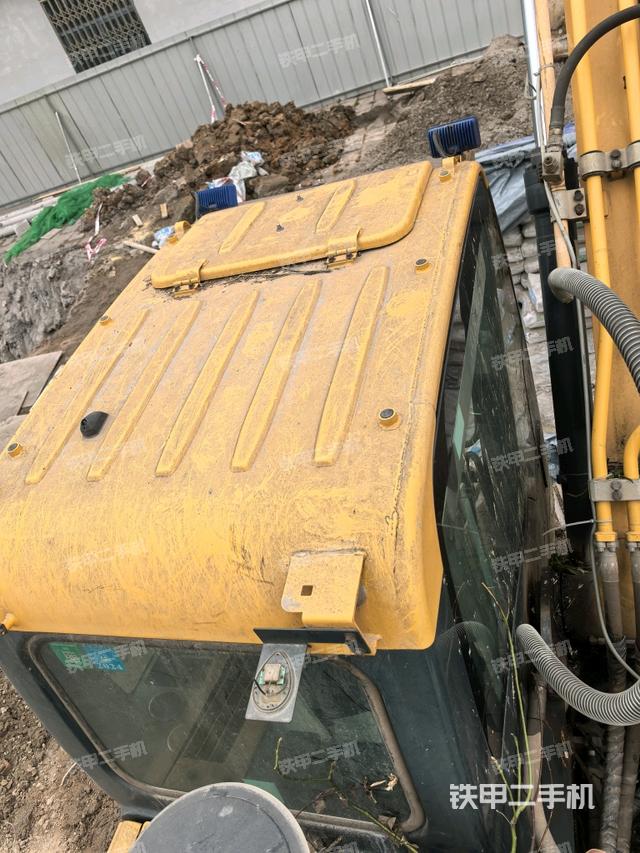 駕駛室頂部俯視（上車部件）