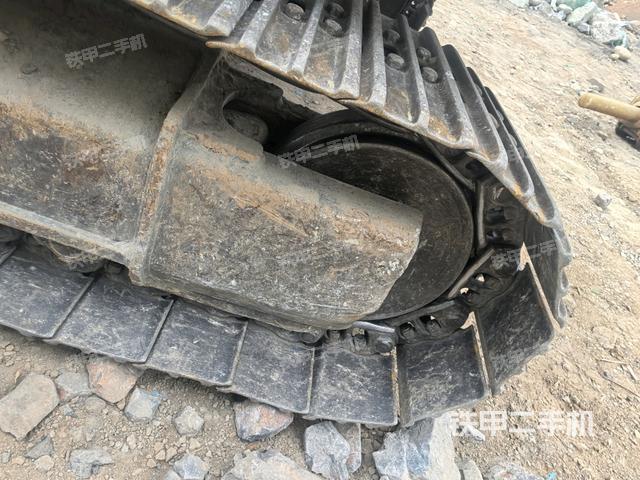 右驱动轮(行走机构) 右驱动轮(行走机构)