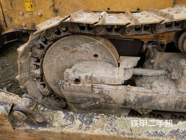 左引導(dǎo)輪（推土機(jī)底盤及工作裝置）