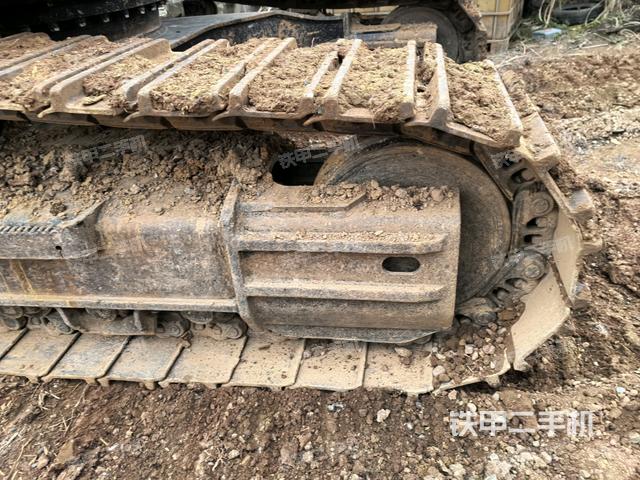 左側(cè)行走馬達(dá)蓋板（行走機構(gòu)）