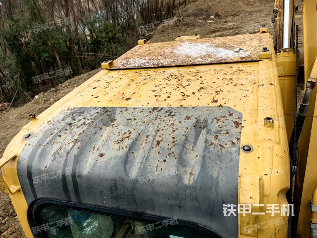 駕駛室頂部俯視(上車(chē)部件) 駕駛室頂部俯視(上車(chē)部件)