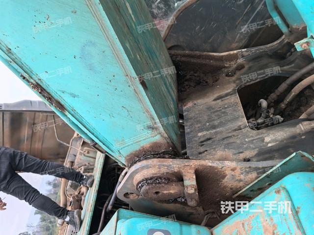 大臂根部?斜視（工作和回轉(zhuǎn)裝置）