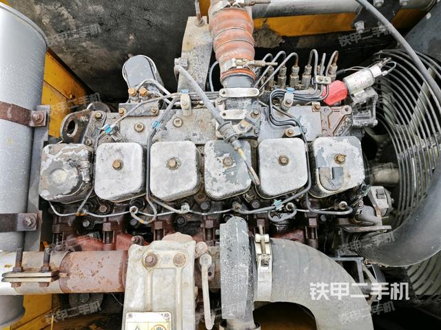 氣門室蓋螺絲特寫（上車部件）