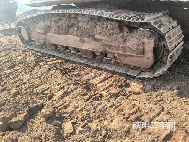 单侧履带整体（整机外观）