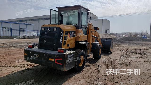 整機右后45°（整機外觀及大件）