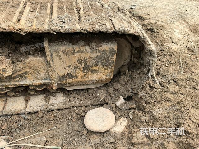 右側行走馬達蓋板（行走機構）